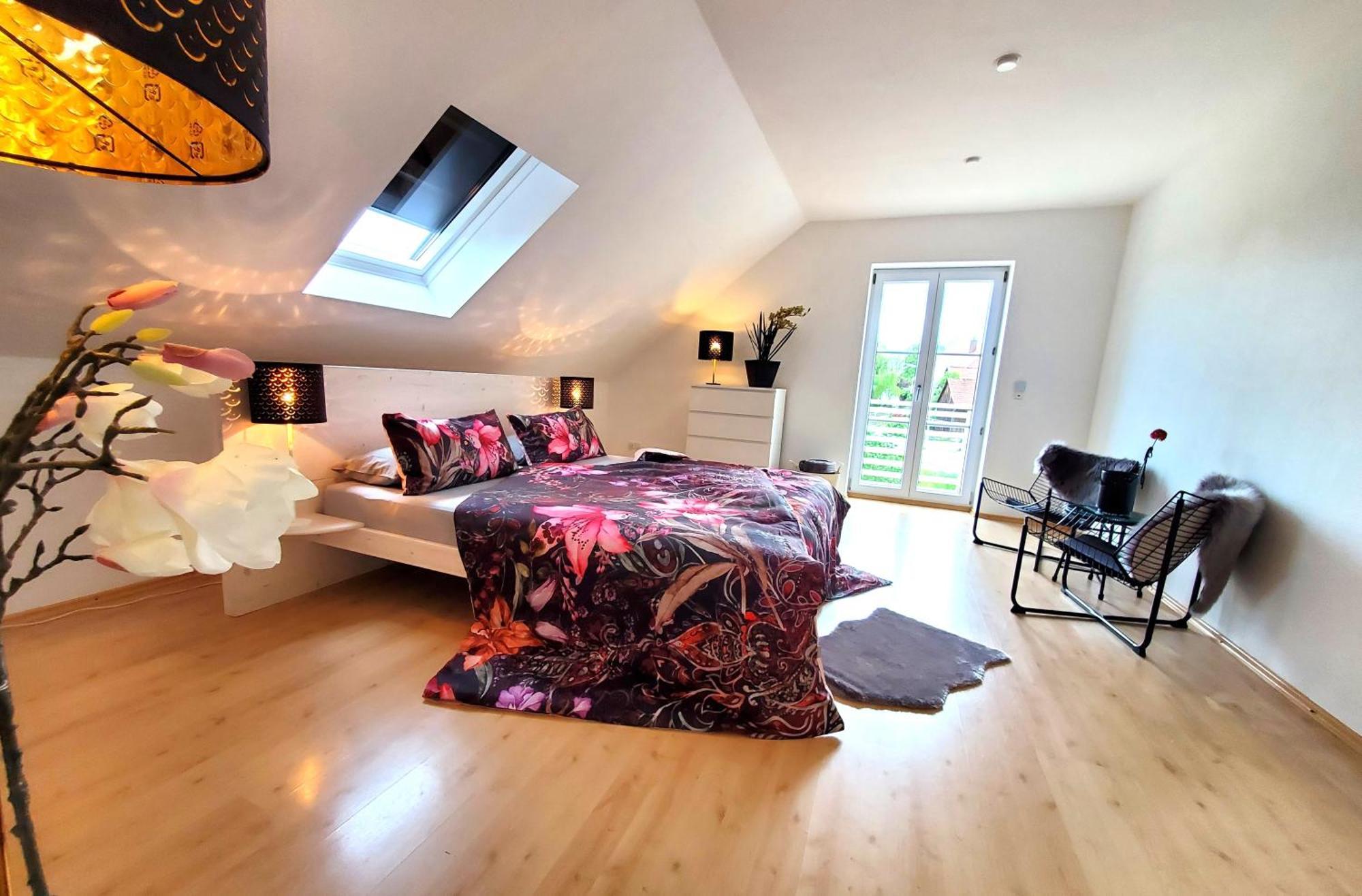 Apartment Chalet Am Schloss Kaltenberg Nahe Ammersee Geltendorf Zewnętrze zdjęcie